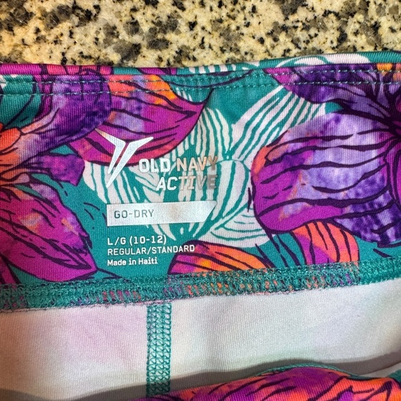 Old Navy Girls Size Large 10-12 Crop Capri Floral Purple Leggings Go Dry Active - Picture 2 of 4